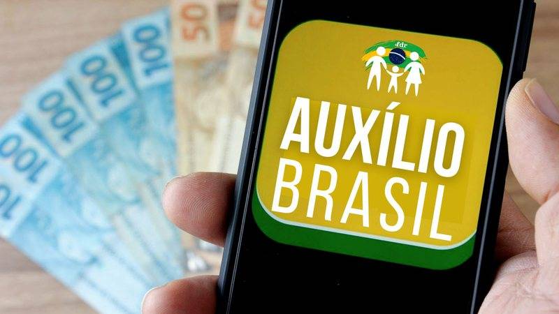 Governo reestima gastos com Auxílio Brasil para R$ 90,6 bilhões em 2022 e prevê benefício a R$ 415